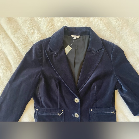 Cache Jacket. - Picture 2 of 9